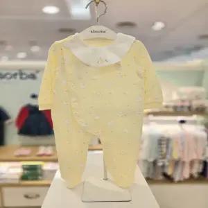 [압소바] (노랑) 26SS 두기 코튼모달 우주복(턱받이) (A1110616)