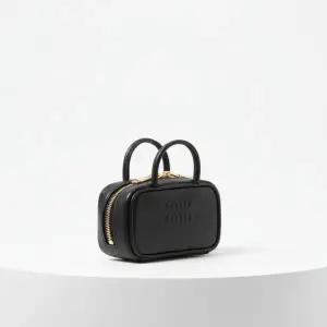 [미우미우]가죽 트릭 5NR036 AF8W F0002 818522