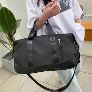 여자 파스텔 스포츠 보스턴백 넉넉한 수납 운동가방