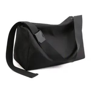 대학생 직장인 중학생메신저백 꾸안꾸 태블릿크로 WFIQ77T