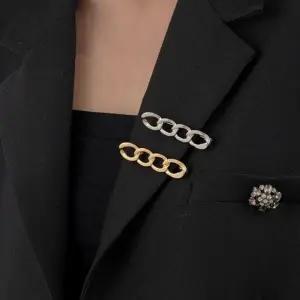 [하프클럽/]체인 실버 추천 브로치 패션 꾸안꾸 액세서리