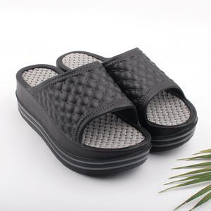 푹신한 퀼팅 통굽슬리퍼 여성 사무실 미용실 발편한 5.5cm 키높이신발 - 모던슬리퍼