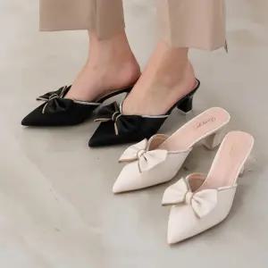 여성 블랙 베이지 리본 뾰족앞코 뮬 트임 구두 샌들