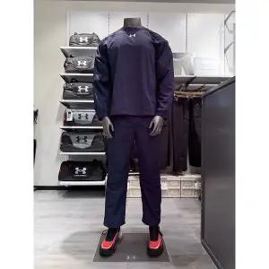 [언더아머](대전신세계)6010133-403 6010132-403 APAC 스포츠스타일 우븐 크루 맨투맨 와이드팬츠 트레...