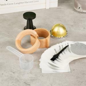 Vertuo 메이커와 호환되는 재사용 가능한 커피 포드 씰 키트 호일 뚜껑 필링 홀더 및 탬퍼가 있는