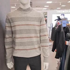 [트레몰로] HC09 캐주얼 니트 티셔츠 (주)세정 인디안 남성 24년 겨울 하프터틀 스 (S23452310)