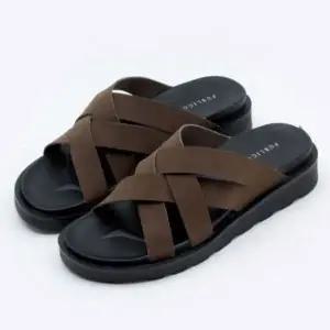 [하프클럽/]남자 기본 슬리퍼 실내화 사무실 모던 남성 슬리퍼 꼬