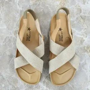 [셀러허브 패션]어린이 비치샌들 주니어슬리퍼 ONLY(220mm만 가능)