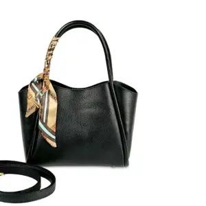 가죽 토트 크로스 가방 핸드백 스카프 블랙 (WFK9ADS)