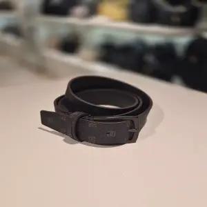 [닥스] DBBE6E389W3 브라운 DD 시그니처 비조벨트 닥스핸드백 닥스가방 DBBE6E389