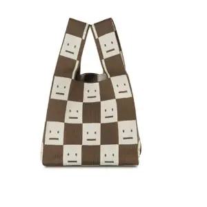 고품질 봉다리백 봉지 니트백 바둑 가방 페이스아이보리 (WFKDXTY)