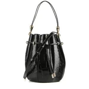 [페라가모] 24SS (21 6130 NERO 0770470) 여성 버킷백