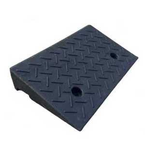 고무 차량진입판 경사로 세이프티업 단차 주차장 발판 고임목