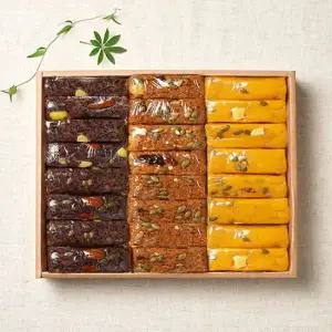 [작심밀도]대통령표창 대월떡집 떡선물세트 6호  총24개  1.92kg  호박영양찰떡 약식 흑미영양찰떡