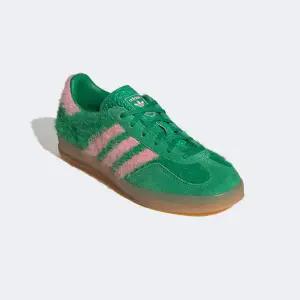 아디다스 가젤 인도어 우먼스 [JP8342/0119841]