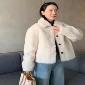 크림브 뽀글 카라 하프 무스탕 (one color)