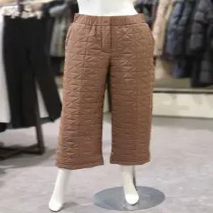 [트리아나] 소고 허리밴딩 퀼팅 와이드패딩바지AL4QA04