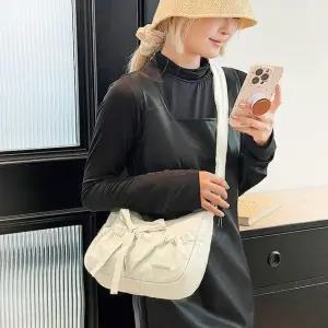 리본 가벼운 곱창끈 숄더백 (WFJ65ES)