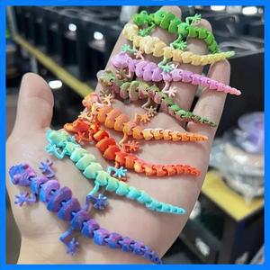 3D 인쇄 작은 도마뱀 장난감 길이 9cm 관절 움직일 수있는 동물 장식품 생생한 색상 휴일 장식에 적합