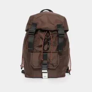 아페세 26SS APC로고 TREK더블버클 남성 백팩 PAAGS H62220 CAA