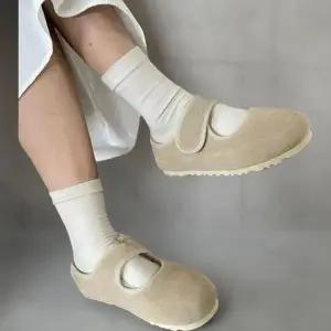 [다잇템] 여성 신발 스트랩 레더 평평한 털내피