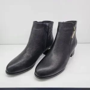 엘칸토 M백화점 여성기모 앵클부츠 4CM 여성 기모 앵클 부츠 LCWA09U54C-1