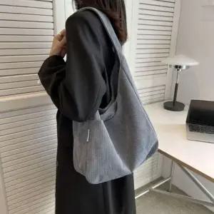 학생가방 여성크로스백 여자대학생가방 40대숄더 WFIL65E