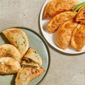 [26년전통 귀빈정] 명물 대구 납작만두 잡채 2팩+김치 2팩 (팩당460g)