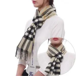 [버버리] 여성 체크 캐시미어 머플러 (8091009 LIGHT SAGE W 24F)