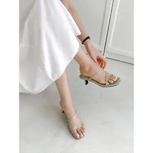 [하프클럽/]쪼리 스트랩 뮬슬리퍼 6cm_25S359