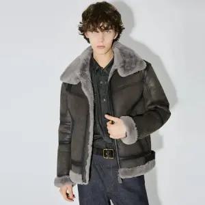 [롯데백화점]버커루 남성 스웨이드 하이넥 빈티지 무스탕 점퍼 B244LI320P