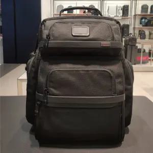 투미 알파3 남성 여행용 노트북 백팩 1173471041