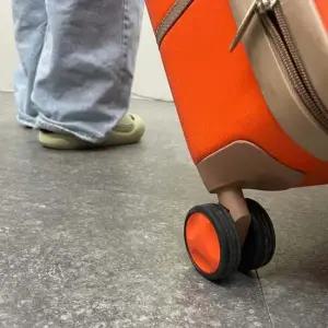 실리콘 캐리어 바퀴 커버 블랙 캐리어바퀴덮개 캐리어바퀴보호 캐리어슈즈 캐리어바퀴커버 캐리어바퀴슈즈