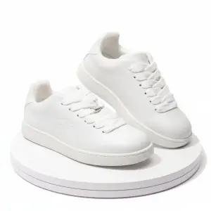 [버버리]Box Leather Sneakers 8095548 박스 레더 스니커즈 817670