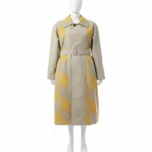 [버버리]Long Reversible Bradford Car Coat 8077136 롱 리버시블 브래드퍼드 카 코트 820028