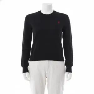 [아미]AMI 25FW 울 드 꾀흐 크루넥 스웨터 FKS826 001 009 815515