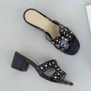 여성슬리퍼 6cm 큐빅 뮬슬리퍼 미들힐 슬리퍼 샌들