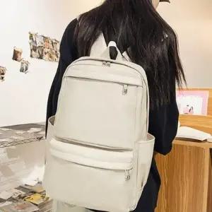 레더 소재 남녀공용 비지니스 백팩 노트북 서류 보관 가방 세련된 디자인 데일리 캐주얼 패션