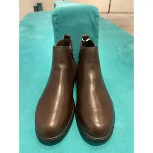 갤러리아 [제옥스] 남성 초경량 컴포트 데일리 앵클부츠 M1B6EMB2F31