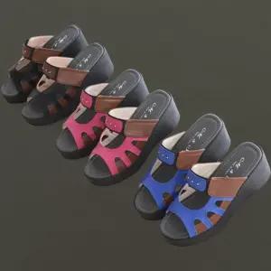 여성용 투톤 키높이 징 장식 스트랩 샌들