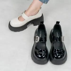 여자 러블리 유광 통굽 키높이 메리제인 통굽 샌들