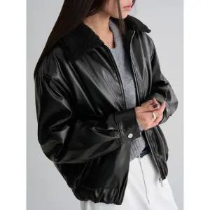 [에잇세컨즈] 시어링 칼라 레더 블루종  블랙 (355Y3ZLY15)