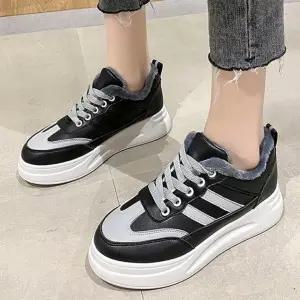 베리슈 여성 4cm 발편한 키높이 겨울 털운동화 방한 통굽 스니커즈 털신 털신발