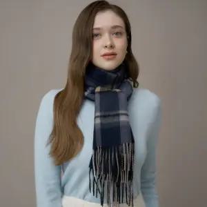 [정상가 49,000원] 엘르 데니쉬 울 롱 체크 머플러 SE54MW302