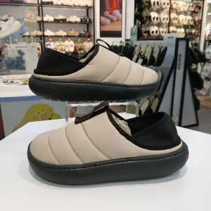 CROCS HC14 크록스 클래식 퍼프 모크 방한화 패딩신발 210706-0LK