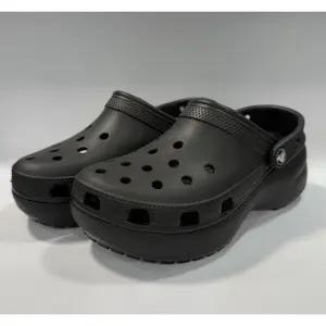 [크록스] 클래식 플랫폼 클로그 우먼 206750-001