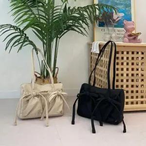 슈슈리본캐주얼 데일리 무지 셔링 포켓 숄더 패션잡화 여행 쇼퍼백 여성 백 겨울 백 반달 여행 뽀글이