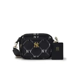 MLB크로스백 TQK 7ACRMD45N-50BKS 다이아 모노그램 카메라백 뉴욕양키스