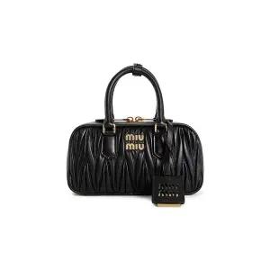 [미우미우]26SS 마틀라세 아르카디 미니 크로스/토트백 블랙 5BP088 AN88 F0002