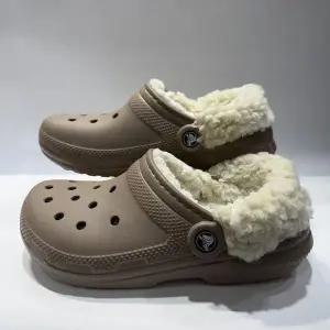 [보리보리/크록스 슈즈]클래식 플리스 라인드클로그211396-195